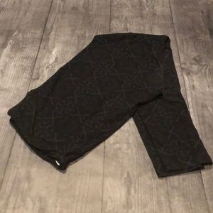 Lularoe Leggings - Black Design
